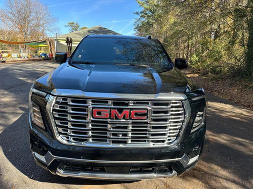 Onyx Black 2025 GMC Yukon Denali