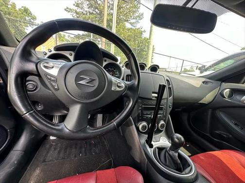 2010 Nissan 370Z Touring