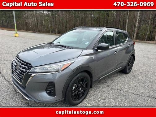 2021 Nissan Kicks SR