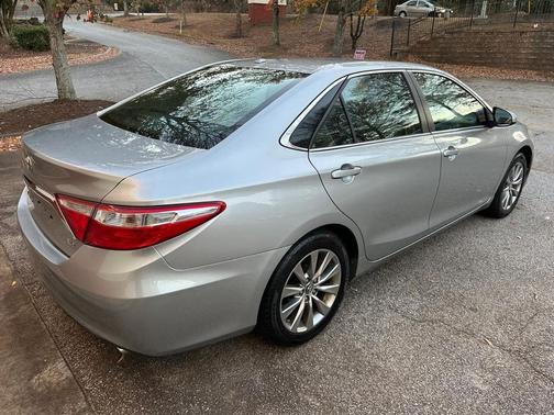 2017 Toyota Camry XLE