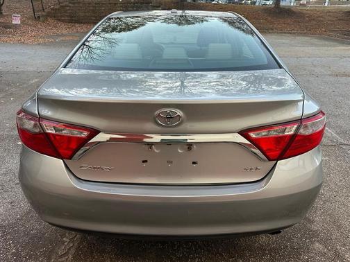 2017 Toyota Camry XLE