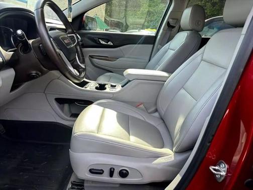 2021 GMC Acadia FWD SLT