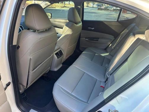2017 Acura TLX FWD