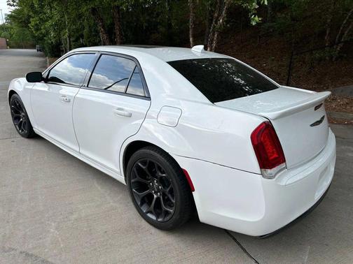 Bright White Clearcoat 2020 Chrysler 300 S