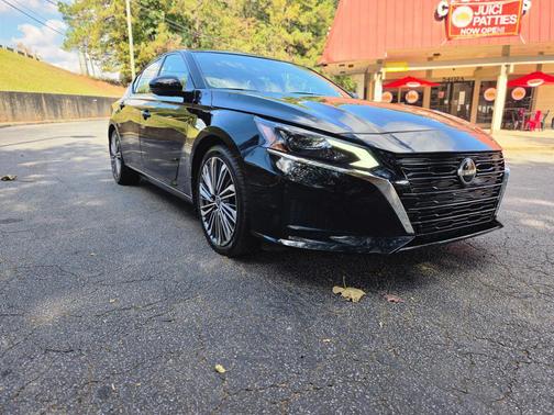 Super Black 2023 Nissan Altima 2.5 SL