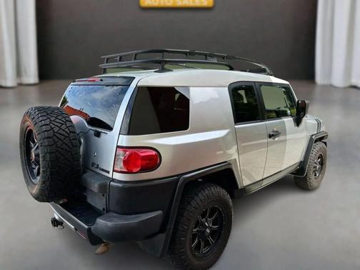 Silver 2007 Toyota FJ Cruiser Base