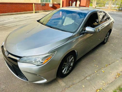 Celestial Silver Metallic 2016 Toyota Camry SE