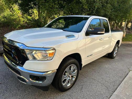 Bright White Clearcoat 2022 RAM 1500 Big Horn/Lone Star