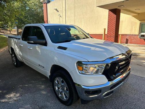 Bright White Clearcoat 2022 RAM 1500 Big Horn/Lone Star