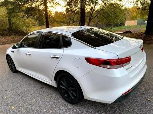 2017 Kia Optima LX