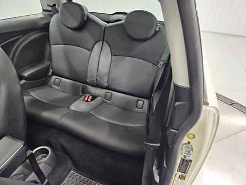 2007 MINI Cooper S Base