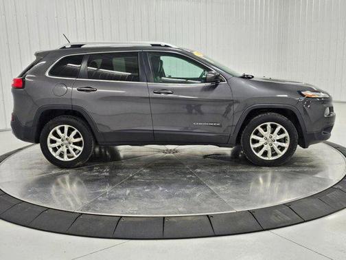 Granite Crystal Metallic Clearcoat 2015 Jeep Cherokee Limited