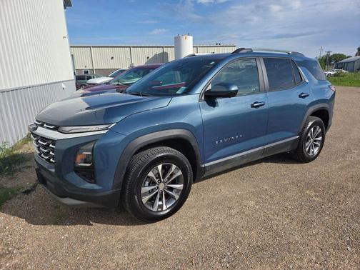 Lakeshore Blue Metallic 2025 Chevrolet Equinox 1LT