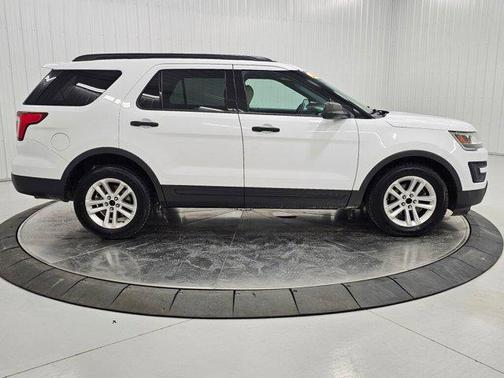 2016 Ford Explorer Base