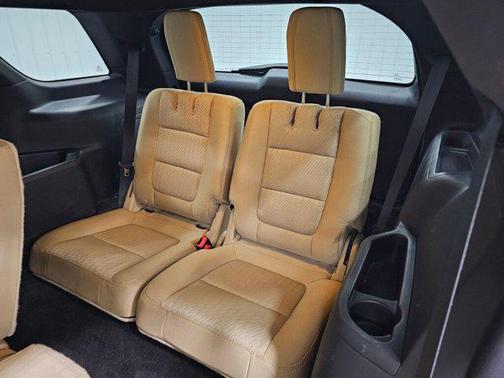 2016 Ford Explorer Base