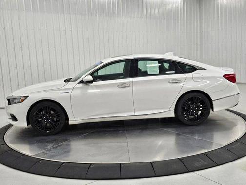 Platinum White Pearl 2021 Honda Accord Hybrid Touring