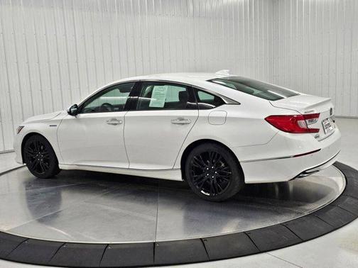 Platinum White Pearl 2021 Honda Accord Hybrid Touring