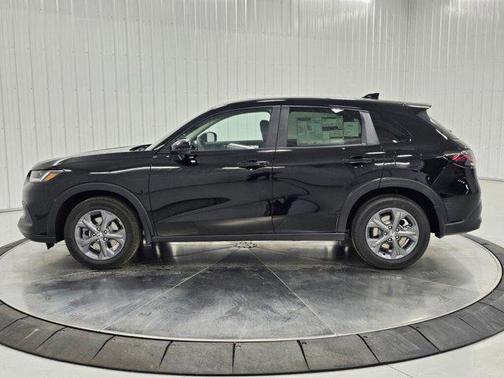 Crystal Black Pearl 2026 Honda HR-V LX