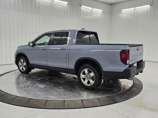 Sonic Gray Pearl 2026 Honda Ridgeline RTL