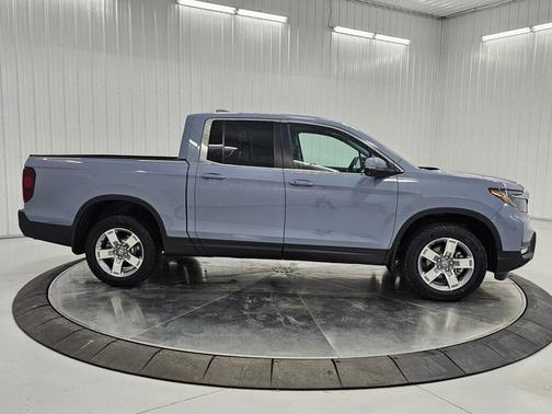 Sonic Gray Pearl 2026 Honda Ridgeline RTL