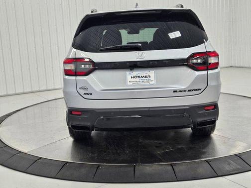Solar Silver Metallic 2026 Honda Pilot Black Edition