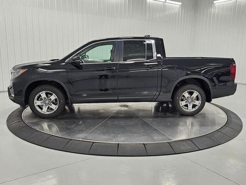 Crystal Black Pearl 2026 Honda Ridgeline RTL