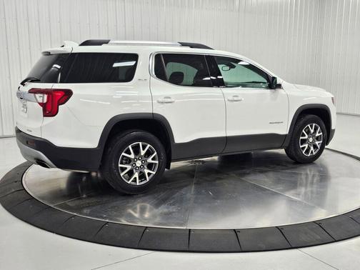 Summit White 2023 GMC Acadia AWD SLT
