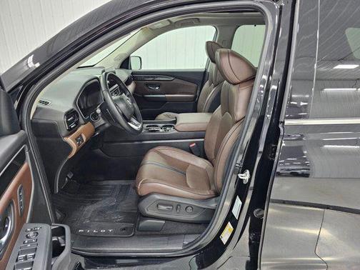2023 Honda Pilot AWD Elite