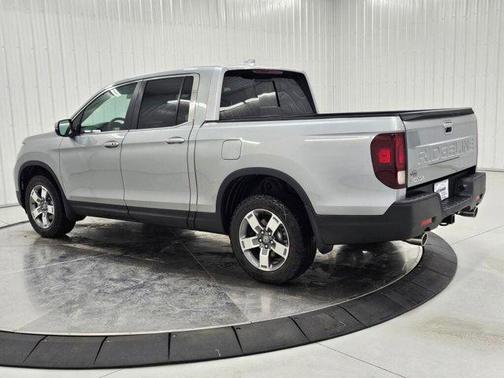 Solar Silver Metallic 2026 Honda Ridgeline RTL