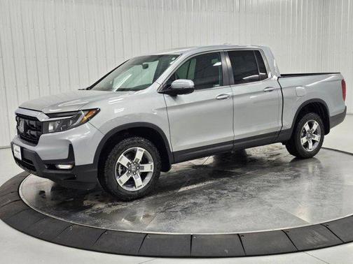 Solar Silver Metallic 2026 Honda Ridgeline RTL