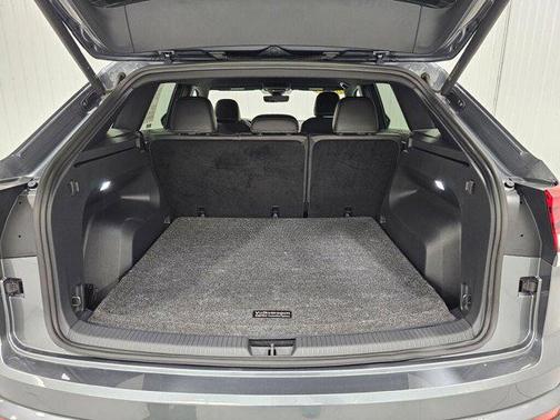 2024 Volkswagen Atlas Cross Sport 2.0T SE w/Technology 4MOTION