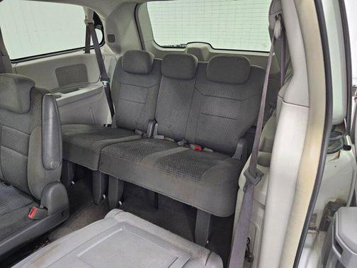 2010 Chrysler Town & Country Touring