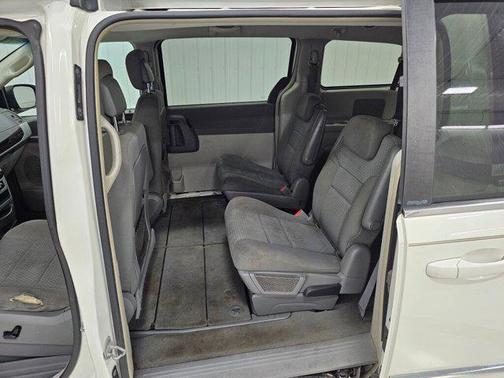2010 Chrysler Town & Country Touring