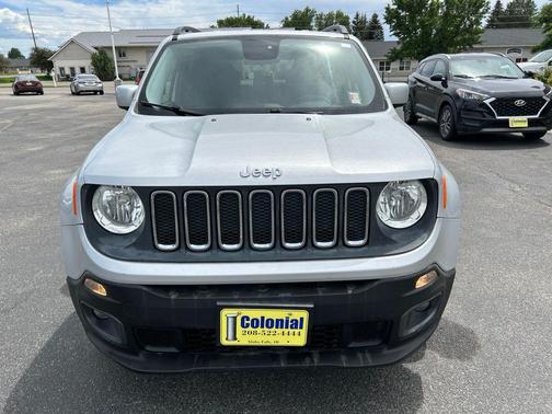 Glacier Metallic 2016 Jeep Renegade Latitude