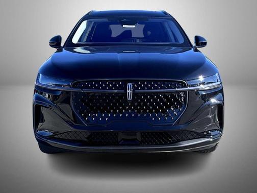 Infinite Black Metallic Clearcoat 2026 Lincoln Nautilus Reserve