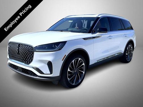 Pristine White Metallic Tri-Coat 2026 Lincoln Aviator Reserve AWD