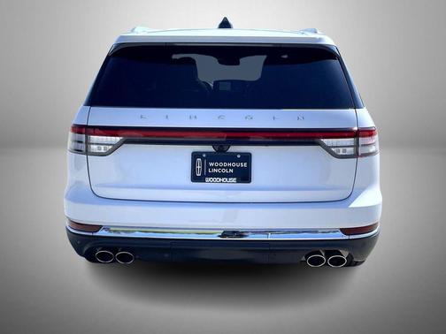 Pristine White Metallic Tri-Coat 2026 Lincoln Aviator Reserve AWD
