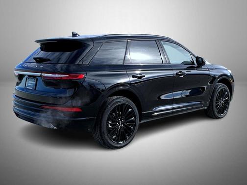 infinite black metallic clearcoat 2026 Lincoln Corsair Reserve
