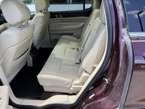 2019 Lincoln MKT Standard