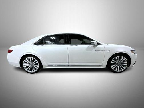 2018 Lincoln Continental Select