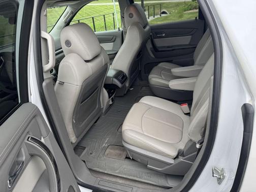 White Frost Tricoat 2017 GMC Acadia Limited Limited