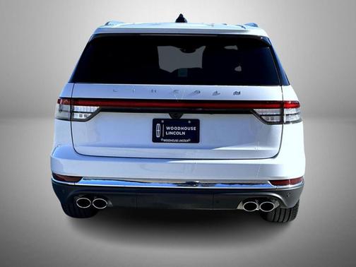 pristine white metallic tri-coat 2026 Lincoln Aviator Reserve AWD