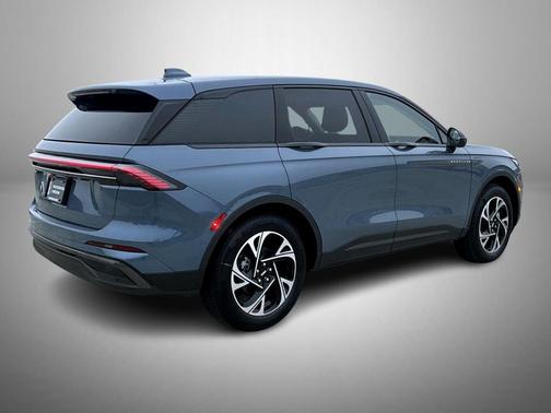 Whisper Blue Metallic Clearcoat 2026 Lincoln Nautilus Premiere