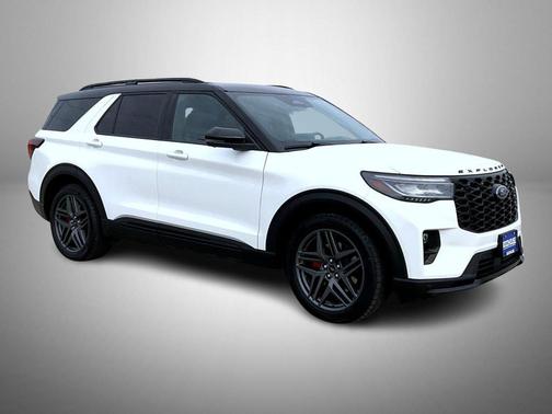 Star White Metallic Tri-Coat 2025 Ford Explorer ST