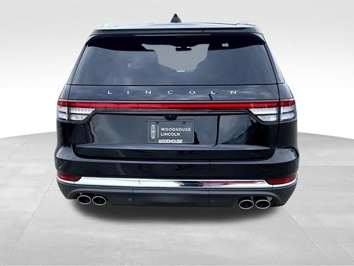 Infinite Black Metallic Clearcoat 2026 Lincoln Aviator Reserve AWD