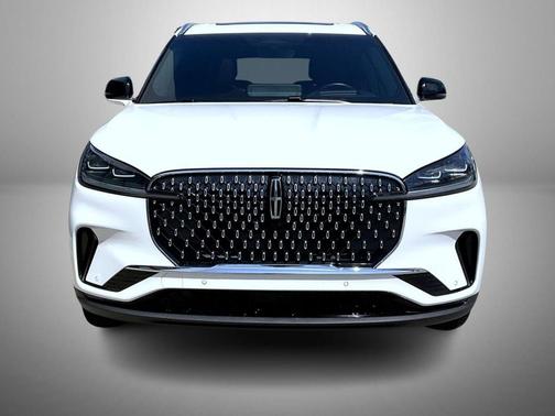 Pristine White Metallic Tri-Coat 2025 Lincoln Aviator Reserve AWD