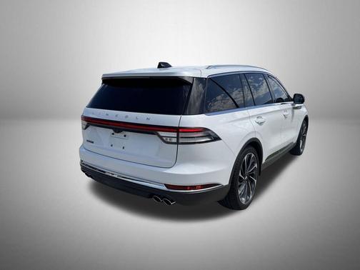 Pristine White Metallic Tri-Coat 2025 Lincoln Aviator Reserve AWD