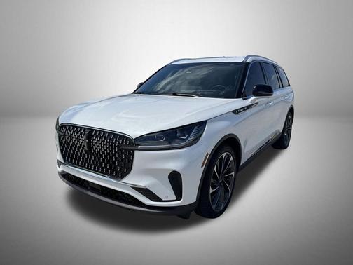 Pristine White Metallic Tri-Coat 2025 Lincoln Aviator Reserve AWD