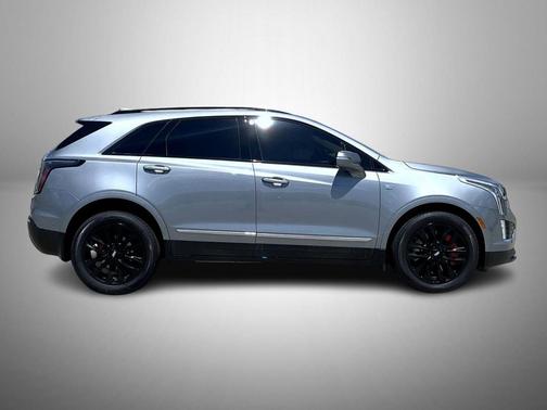 Argent Silver Metallic 2023 Cadillac XT5 Sport