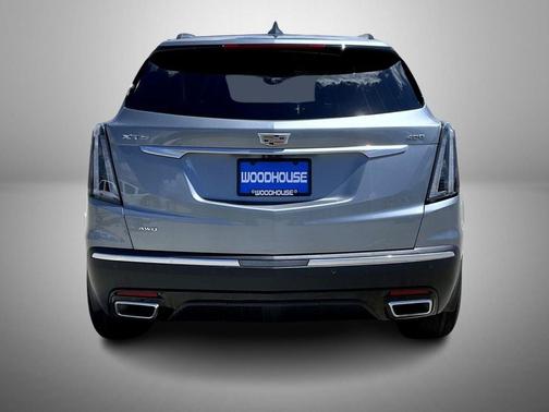 Argent Silver Metallic 2023 Cadillac XT5 Sport